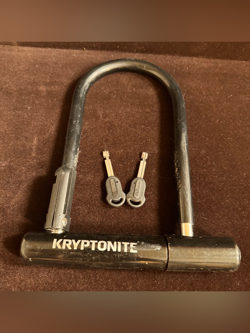 Kryptonite Keeper 12 Standard Bicycle U-Lock with 2 Keys